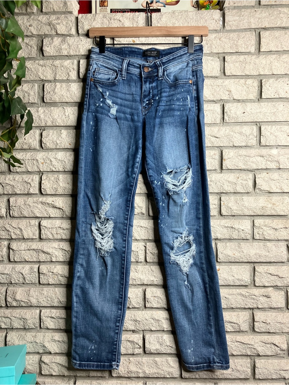 Judy Blue Slim Straight Leg Jeans